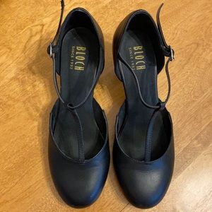 Bloch S03901 Dance / Character shoe, Size: 8